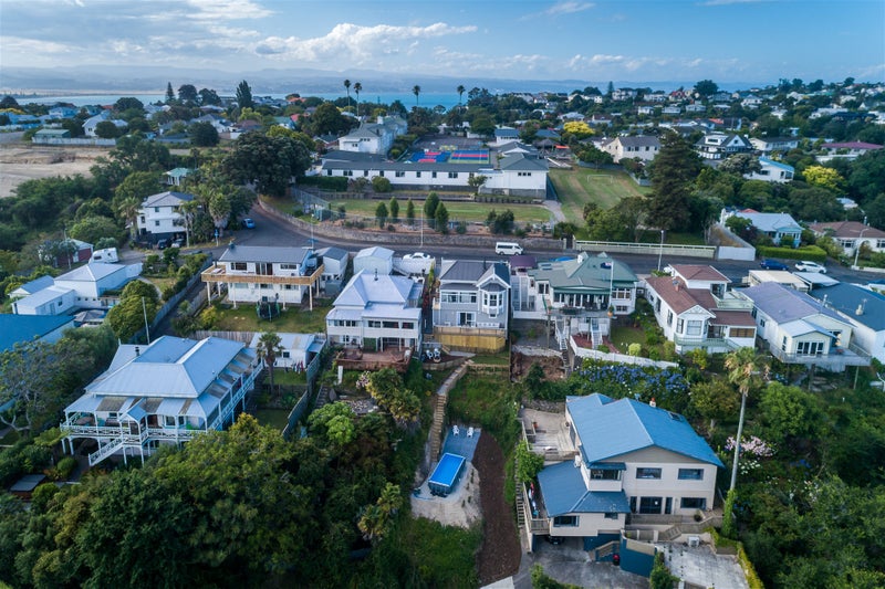 30 Colenso Avenue, Hospital Hill, Napier - Carousel 20