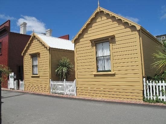 7 Tonks Grove, Te Aro, Wellington - Carousel 2