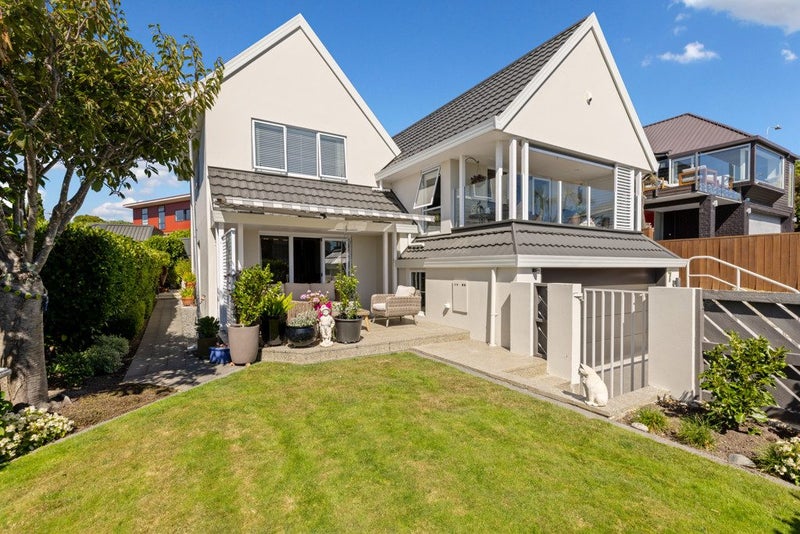 7 Assisi Street, Mount Pleasant, Christchurch - Carousel 1