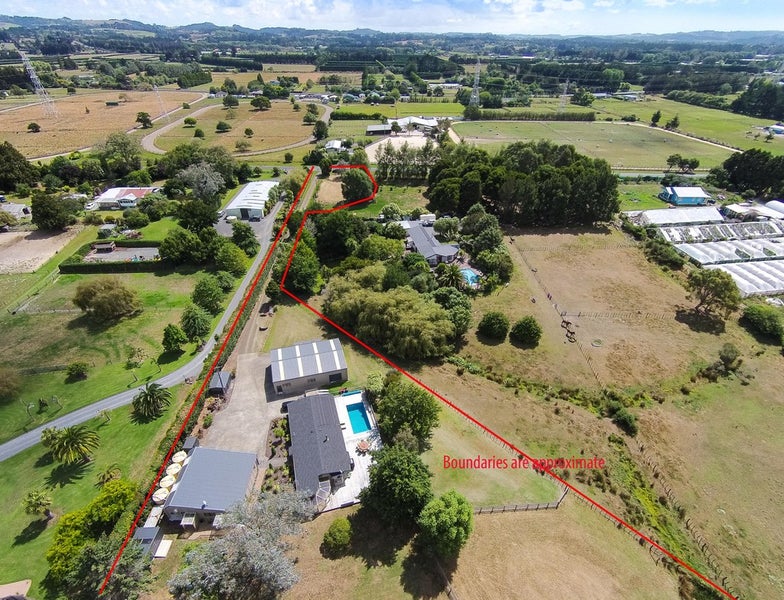 214 Boord Crescent, Kumeu - Carousel 1