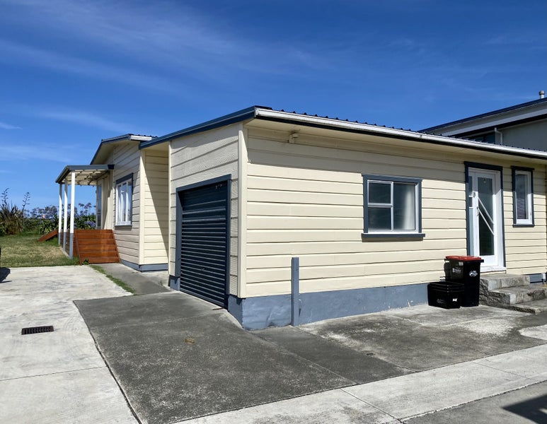 2/204 Te Awa Avenue, Awatoto, Napier - Carousel 1