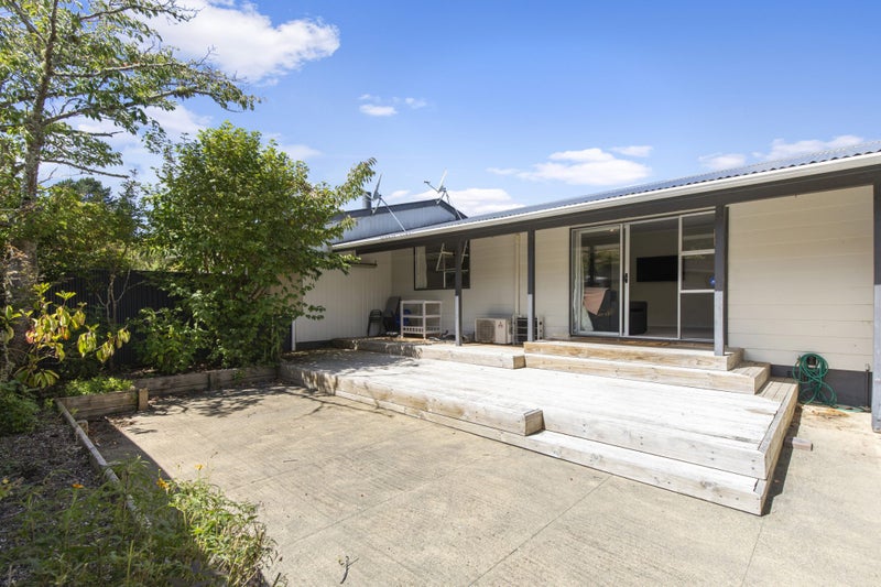 1/9 Gemstone Drive, Birchville, Upper Hutt - Carousel 2