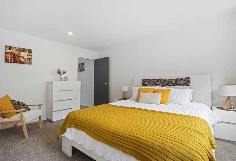 76A/21 Hunters Park Drive, Three Kings, Auckland - Carousel 1