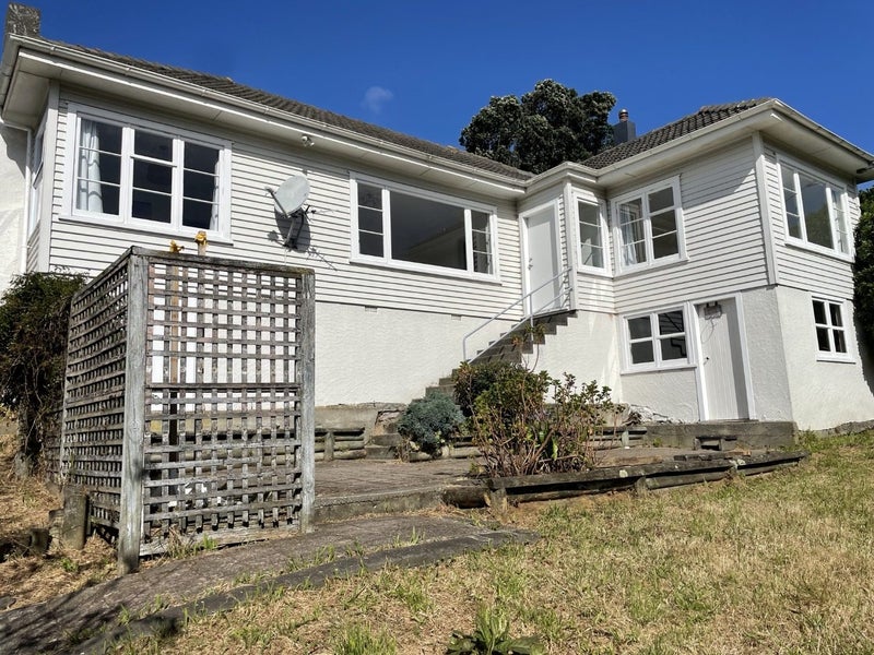 22 Duncan Street, Tawa, Wellington - Carousel 1