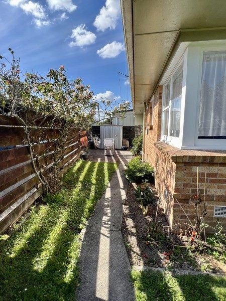 23 Southsea Crescent, Silverdale, Hamilton - Carousel 12