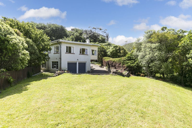 16 Glenside Road, Glenside, Wellington - Carousel 2
