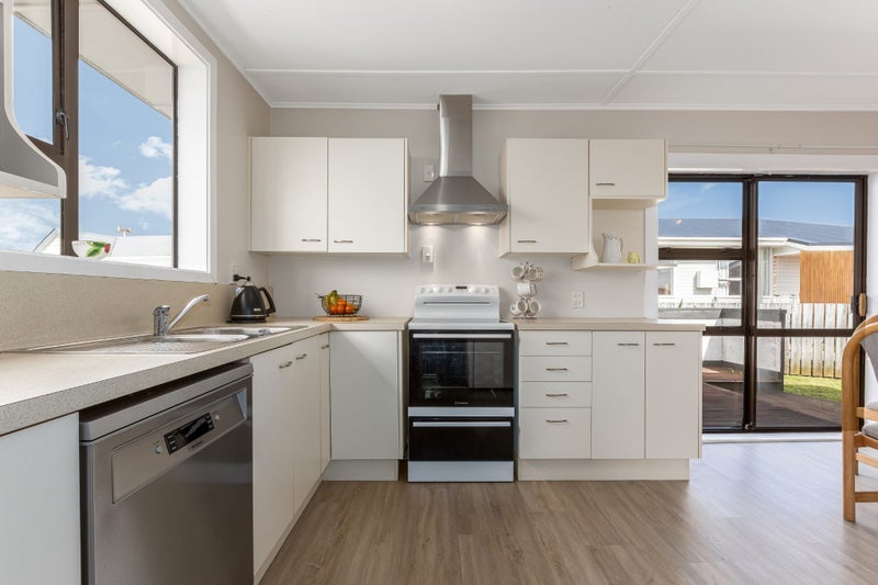 95 Matatiro Street, Titahi Bay, Porirua - Carousel 2