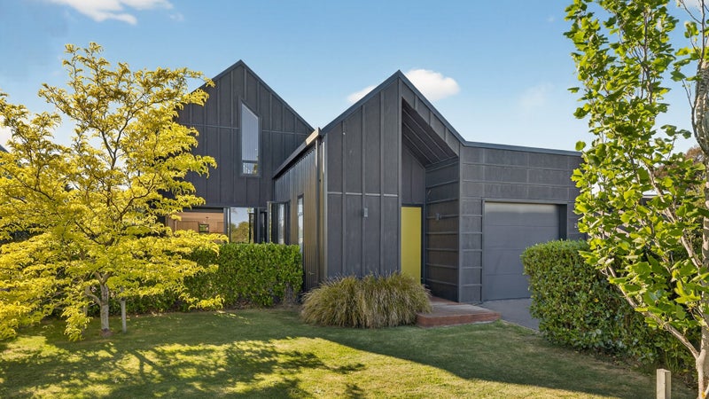 26 Park Terrace, Waikuku Beach, Waikuku Beach - Carousel 1