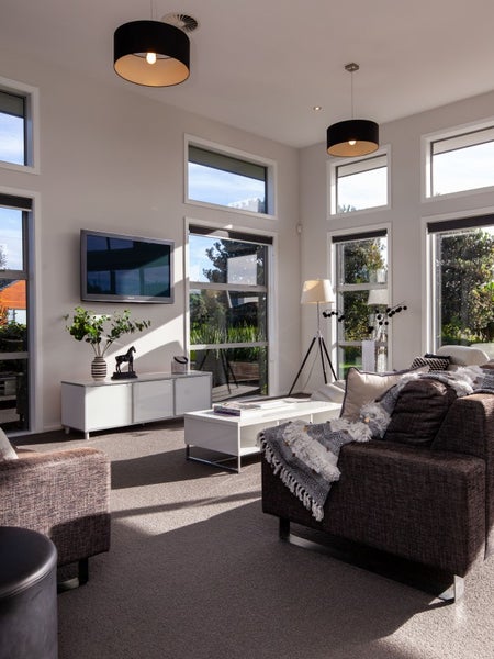 1 Sampson Avenue, Waiwhakaiho, New Plymouth - Carousel 26