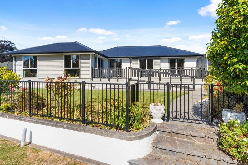 194 Riverlaw Terrace, Saint Martins, Christchurch - Carousel 1