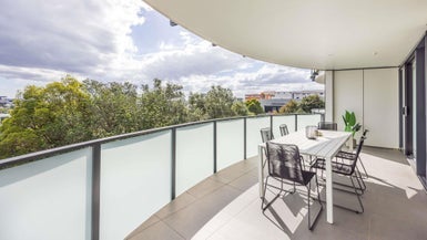 13/8 Basque Road, Eden Terrace, Auckland - Carousel 1