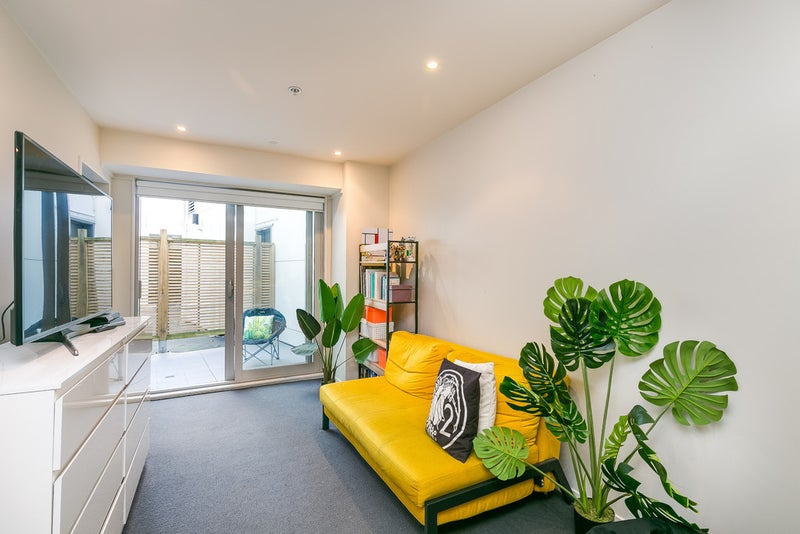 112/74 Taranaki Street, Te Aro, Wellington - Carousel 1