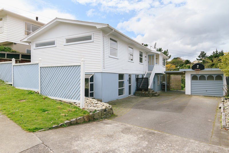24 Rondane Place, Tirohanga, Lower Hutt - Carousel 1