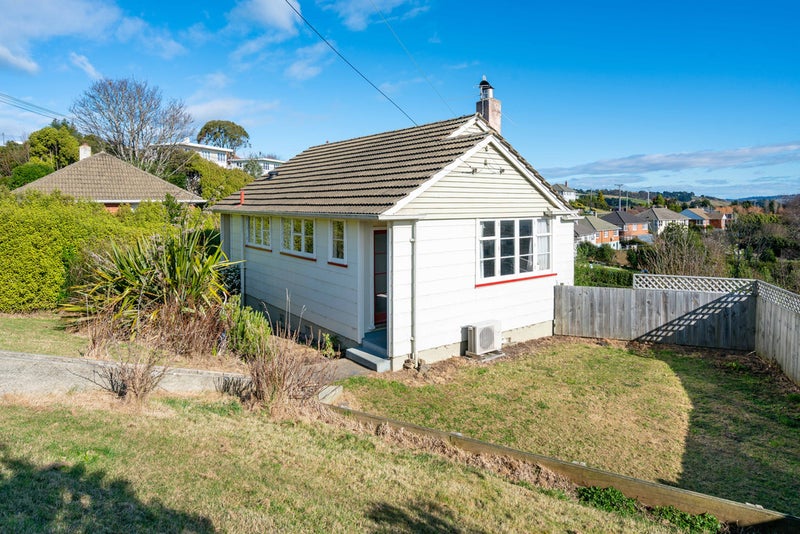 64 Riselaw Road, Calton Hill, Dunedin - Carousel 2