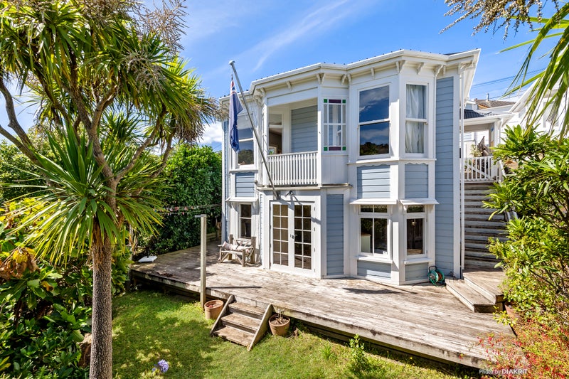 6 Drake Street, Hataitai, Wellington - Carousel 1