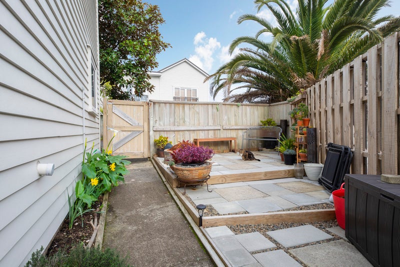 12/99 Mays Road, Te Papapa, Auckland - Carousel 2