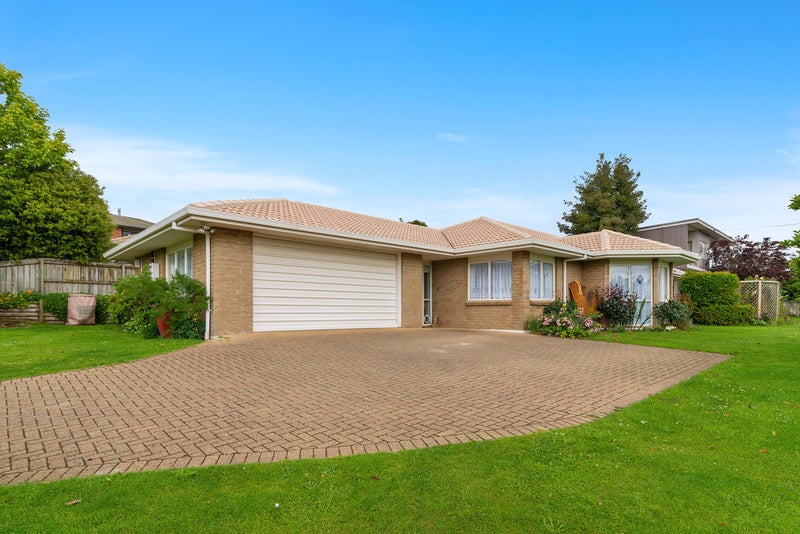 1 Cobbe Place, Pomare, Rotorua - Carousel 1