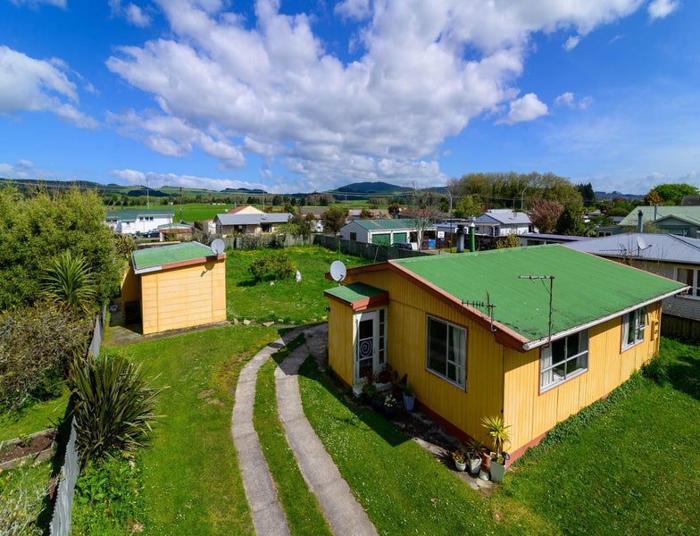 20 Charles Road, Hannahs Bay, Rotorua - Carousel 1