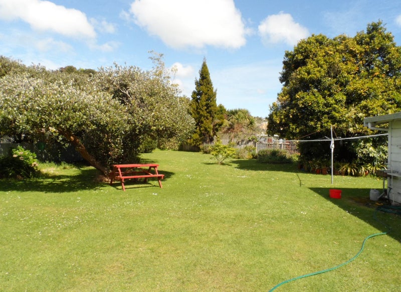 12 Willis Street, Whanganui East, Whanganui - Carousel 2