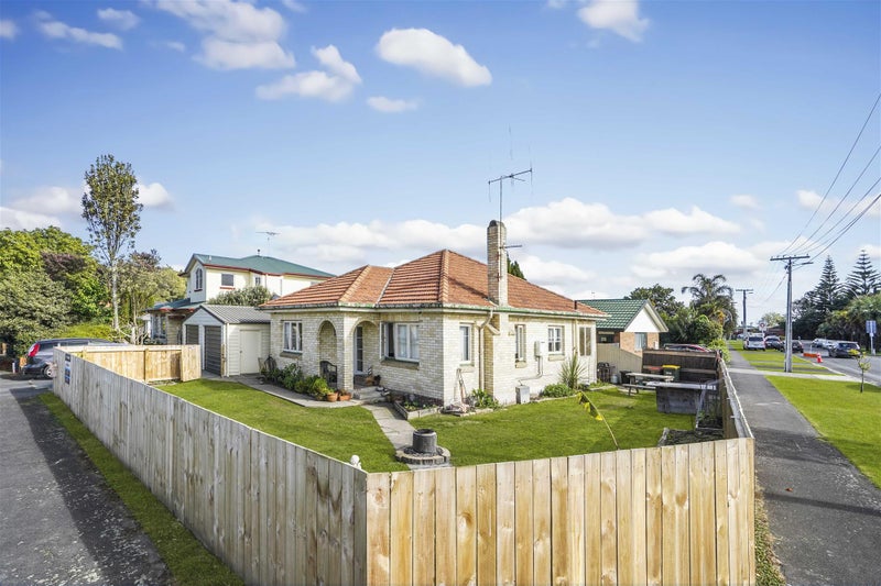 17 Pearsons Avenue, Claudelands, Hamilton - Carousel 1