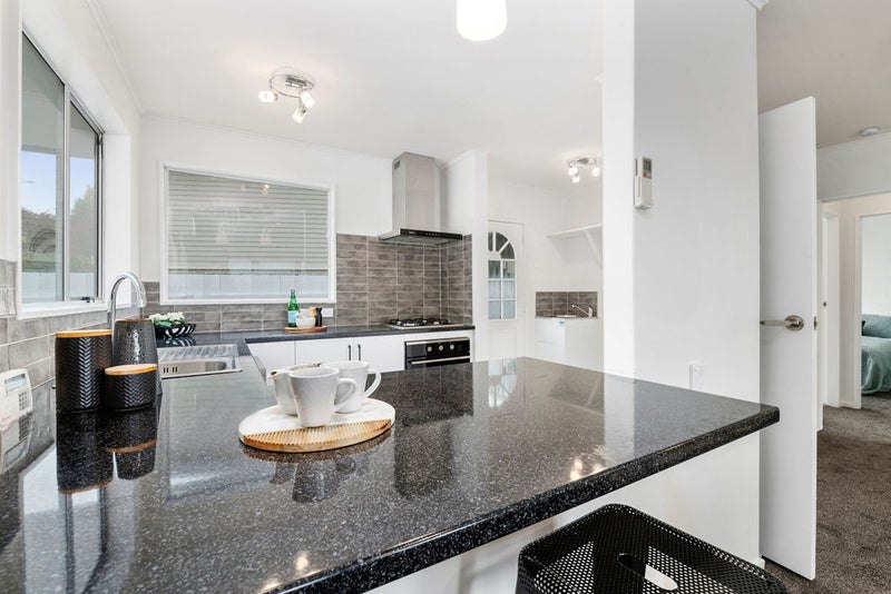 4A Cedar Street, Maungaraki, Lower Hutt - Carousel 2