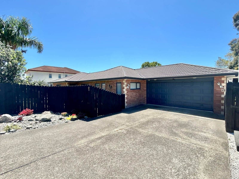 15 Te Ruru Way, Stanmore Bay, Whangaparaoa - Carousel 1