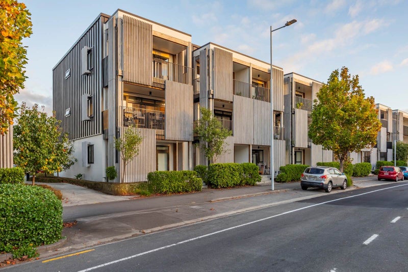 5/167 Hobsonville Point Road, Hobsonville, Auckland - Carousel 1