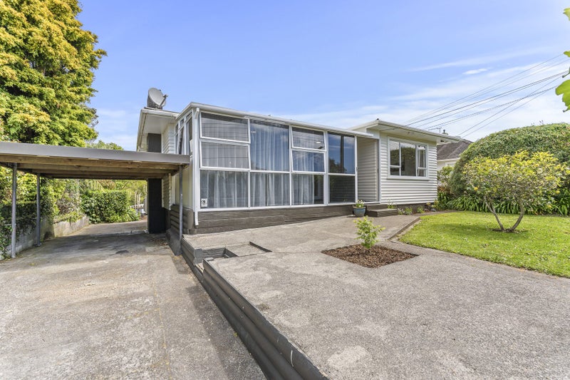 16 Trafalgar Street, Westown, New Plymouth - Carousel 21