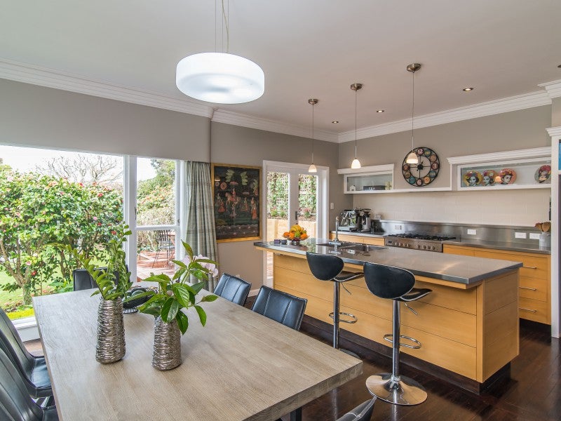 84 Messines Road, Karori, Wellington - Carousel 2