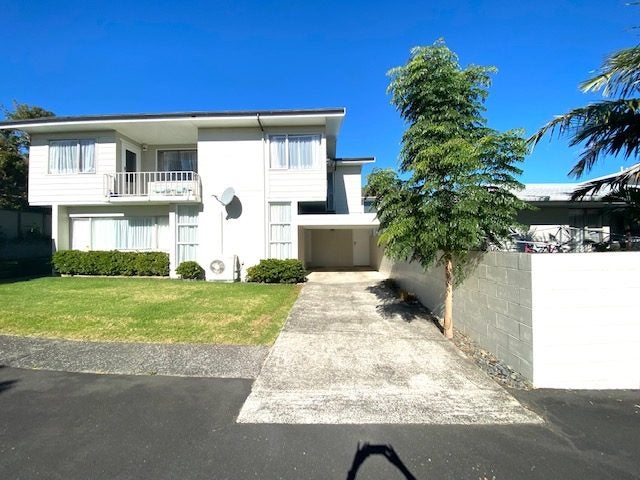 2/13 Walter Street, Hauraki, Auckland - Carousel 1
