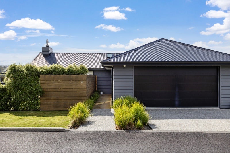 29 Awa Toru Drive, Fairfield, Dunedin - Carousel 1