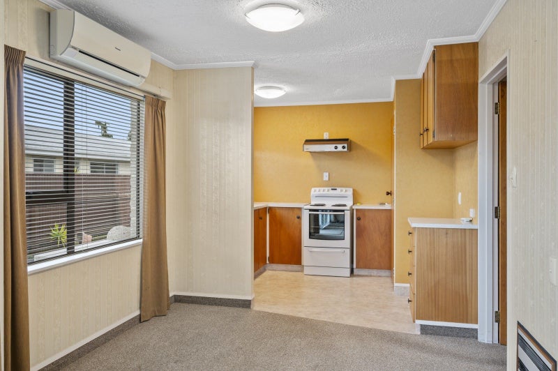 2/4 King Street, Taradale, Napier - Carousel 2