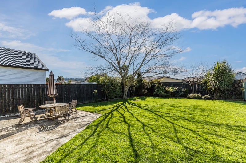 36 Brasell Street, Fairfield, Lower Hutt - Carousel 1