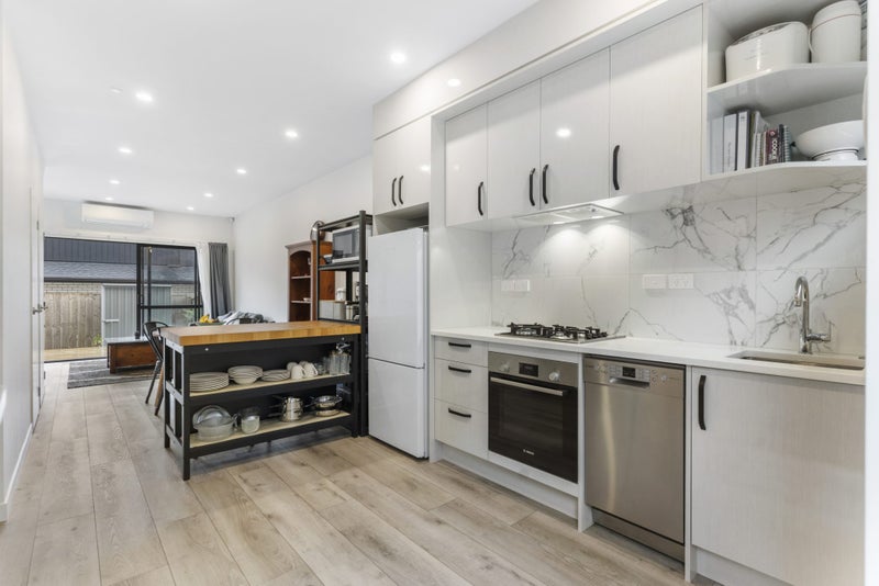 70B UNION Road, Howick, Auckland - Carousel 2