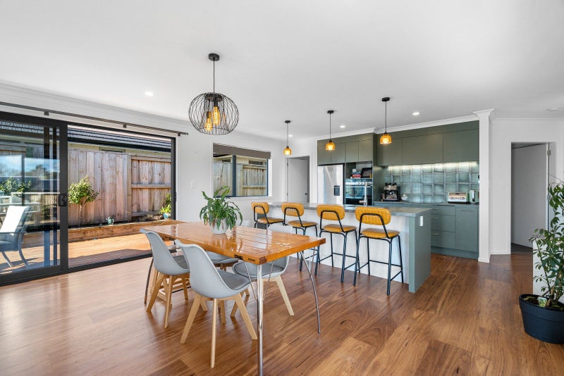 15 Hass Drive, Ohauiti, Tauranga - Carousel 1