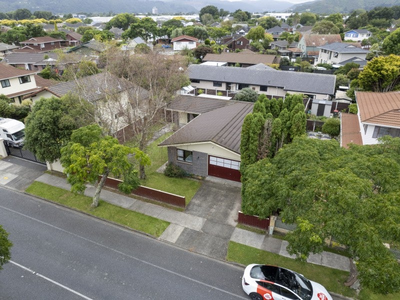 35 Waddington Drive, Naenae, Lower Hutt - Carousel 1