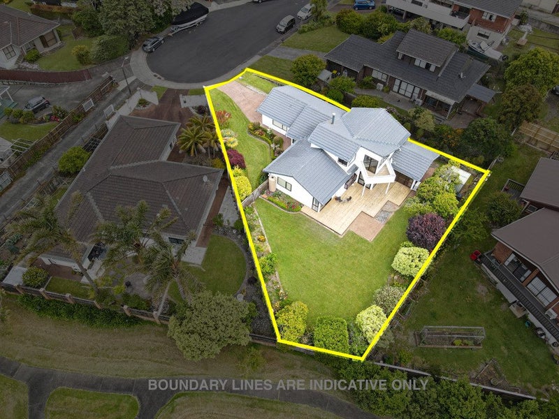 22 Tatyana Place, Massey, Auckland - Carousel 2