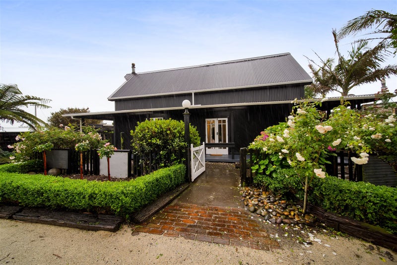 18 Ohawe Terrace, Hawera - Carousel 1