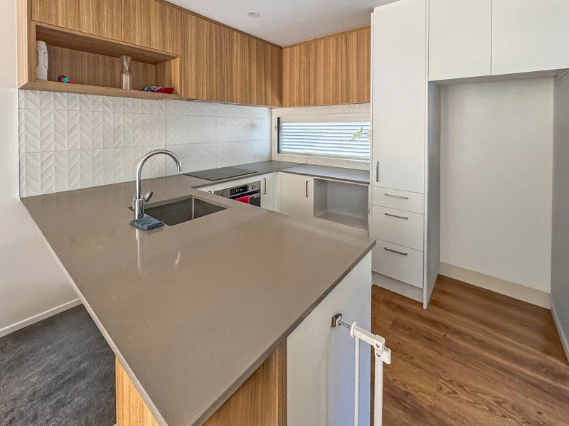 10/129 Tancred Street, Linwood, Christchurch - Carousel 2