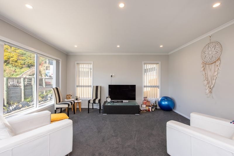 22 Rarangi Way, Owhiro Bay, Wellington - Carousel 2