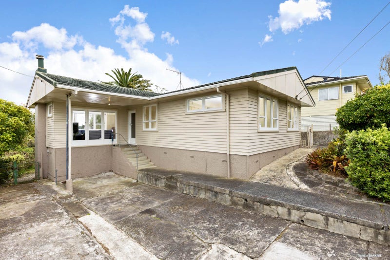 3 Westminster Street, New Windsor, Auckland - Carousel 1