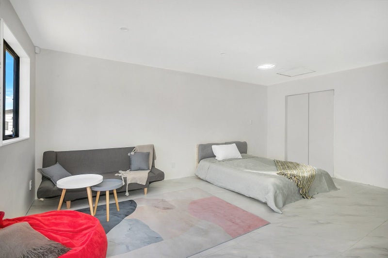 3/21 Montrose Street, Point Chevalier, Auckland - Carousel 2