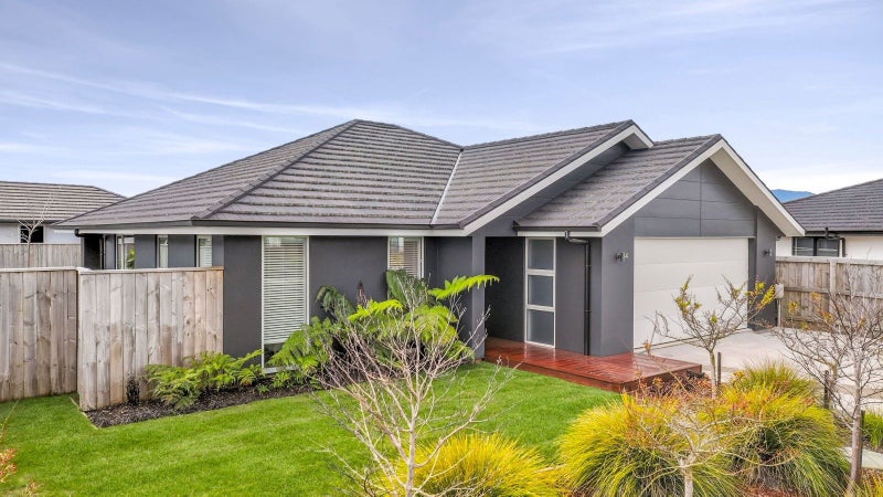 44 Borck Avenue,  Appleby , Richmond - Carousel 2