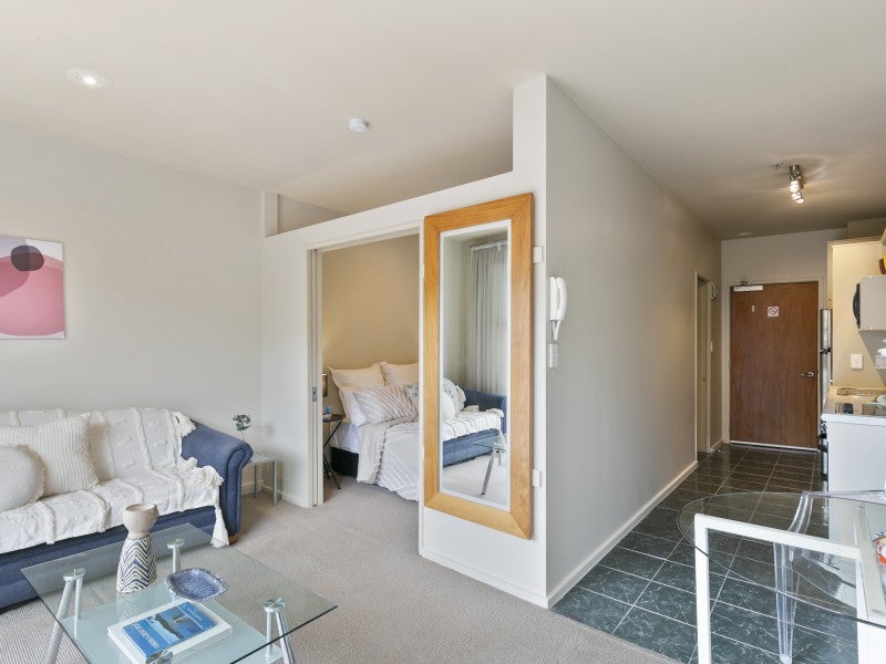 1Q/154 The Terrace, Wellington Central, Wellington - Carousel 2