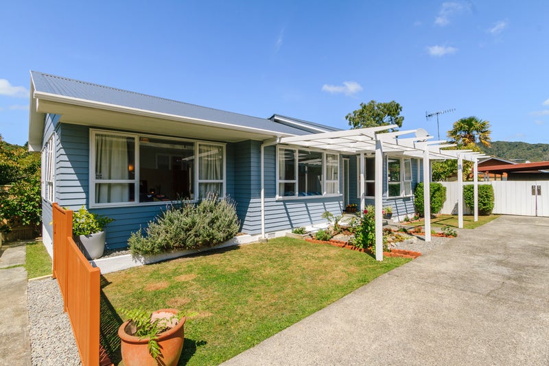 3 Kaponga Street, Wainuiomata, Lower Hutt - Carousel 1