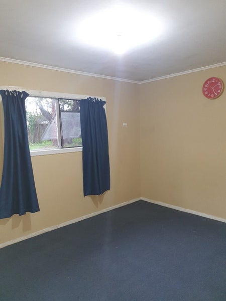 38 Aurea Avenue, Pakuranga, Auckland - Carousel 2