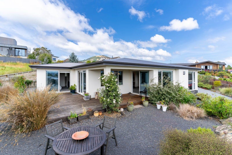 35 Heathfield Avenue, Huntington, Hamilton - Carousel 2