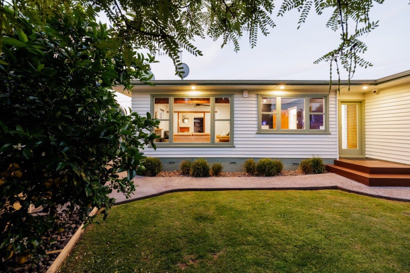 34 Knighton Road, Hillcrest, Hamilton - Carousel 1