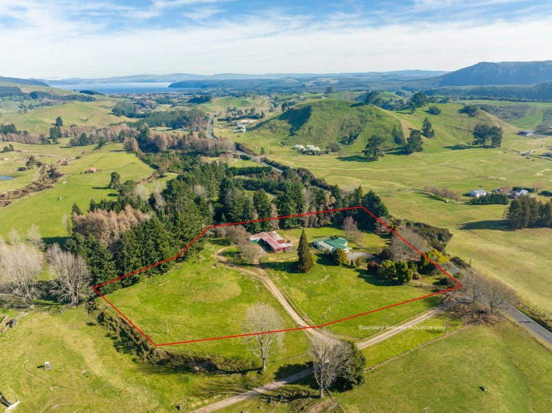 349 Whangamata Road, Kinloch, Taupo - Carousel 1
