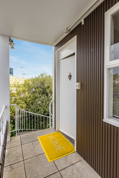 1/29 George Street, Newmarket, Auckland - Carousel 2